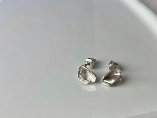 petal studs