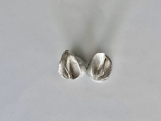 petal studs