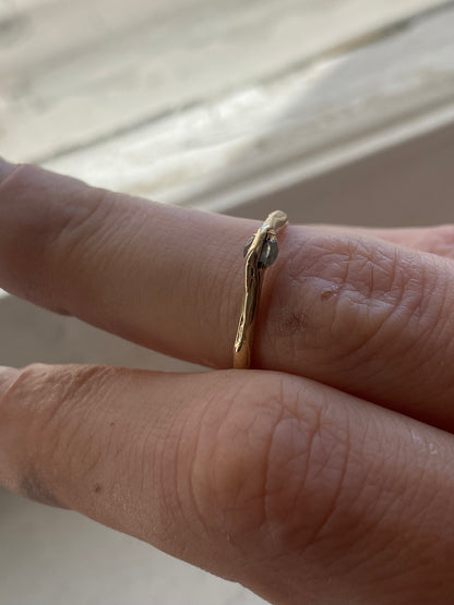 diamond 14k yellow gold ring